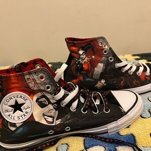 Converse Harley Quinn Graphic High-Tops DC comics